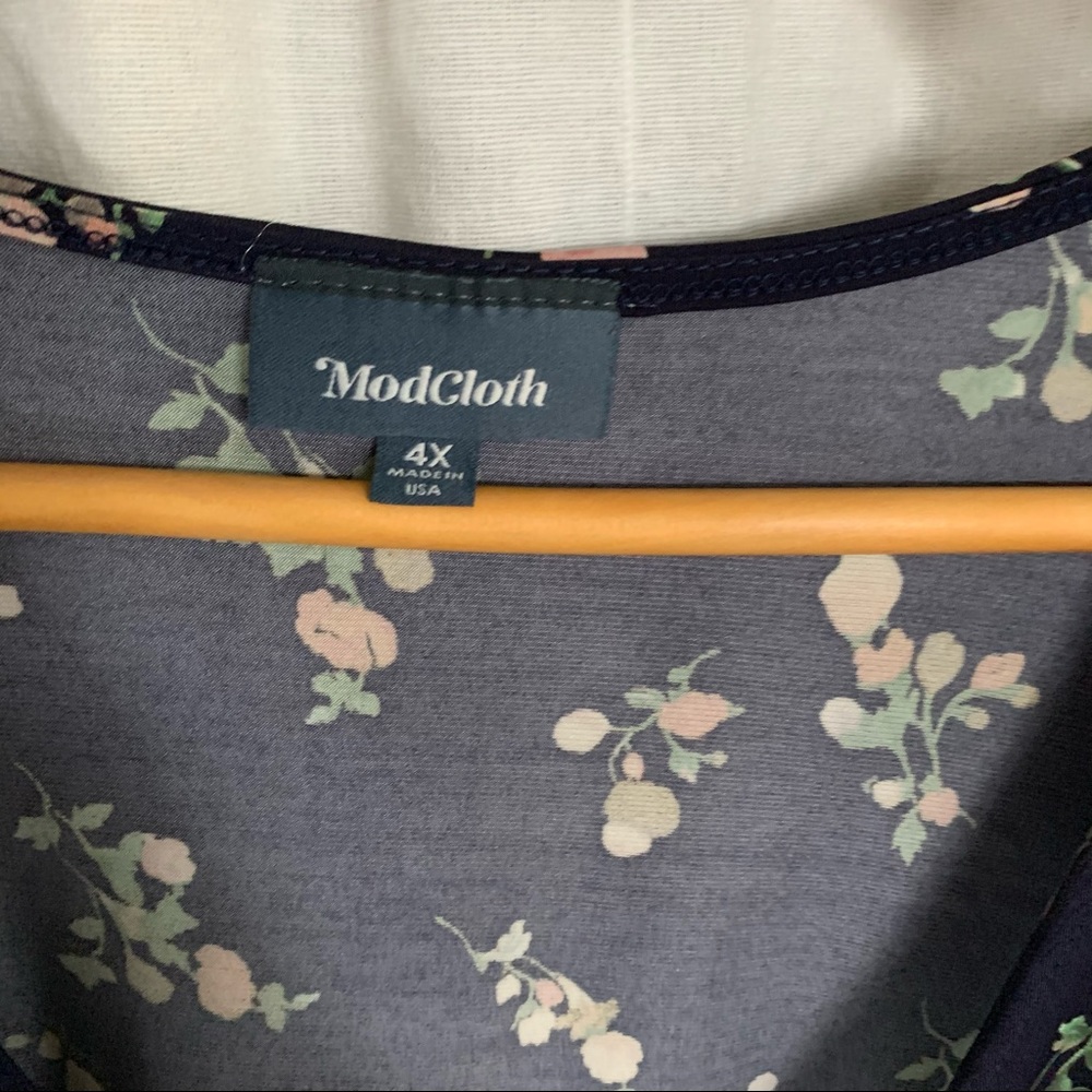 MODCLOTH | Chance Encounter Faux Wrap Dress - Picture 5 of 8